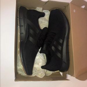 Adidas Swift Run Running Shoes Men's  Black 10.5